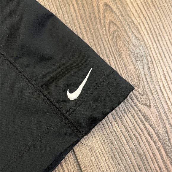 Nike women's Black wide leg - Picture 4 of 10